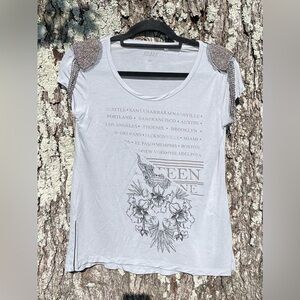 Guess Los Angeles Graphic Tee With Epaulettes